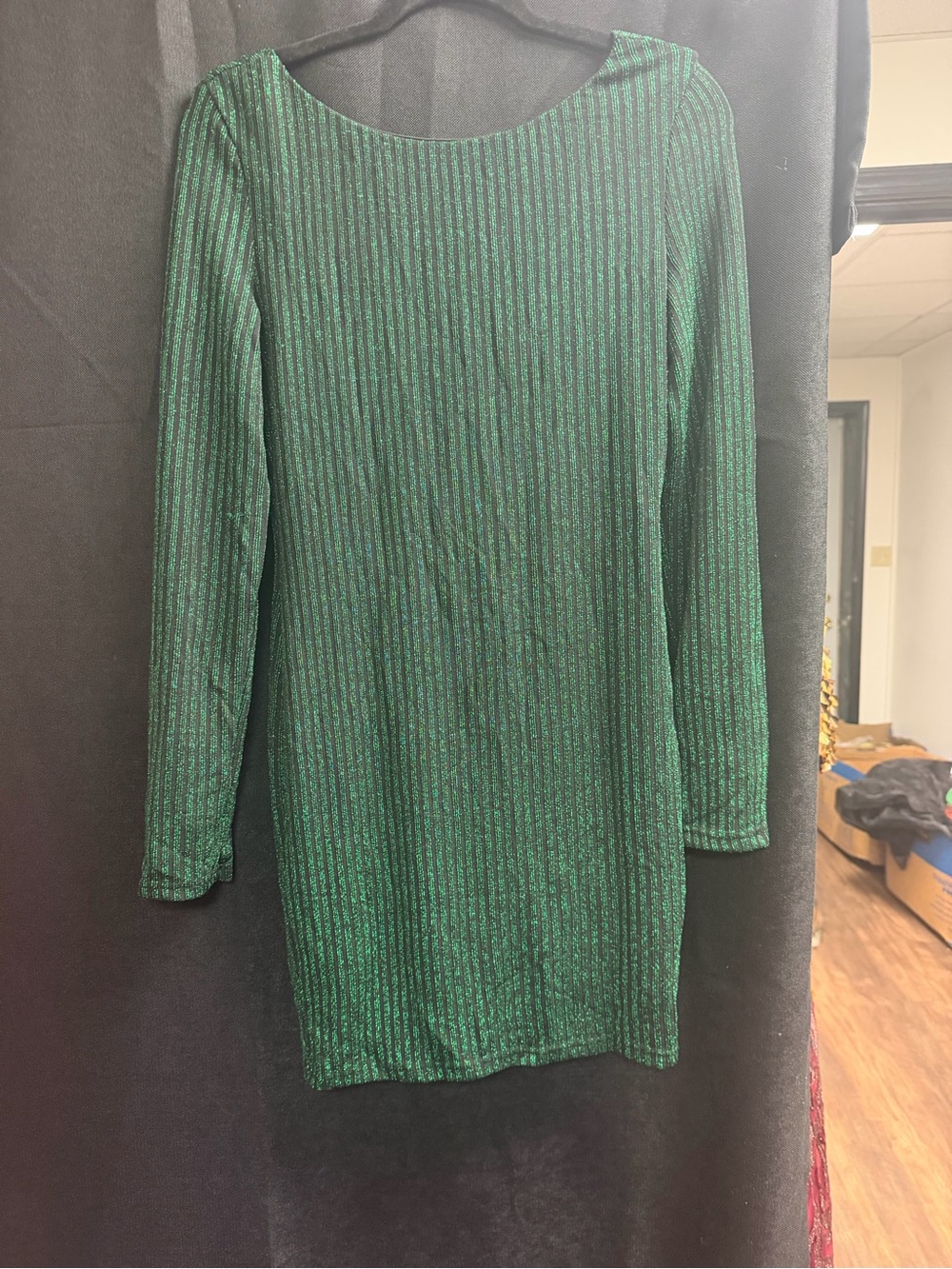 Green Ribbed Long-Sleeve Women's Top